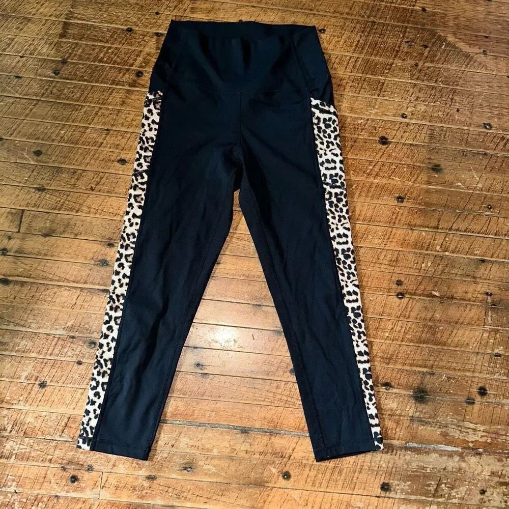 Zyia leopard print sides Brilliant high rise 4 athletic leggings